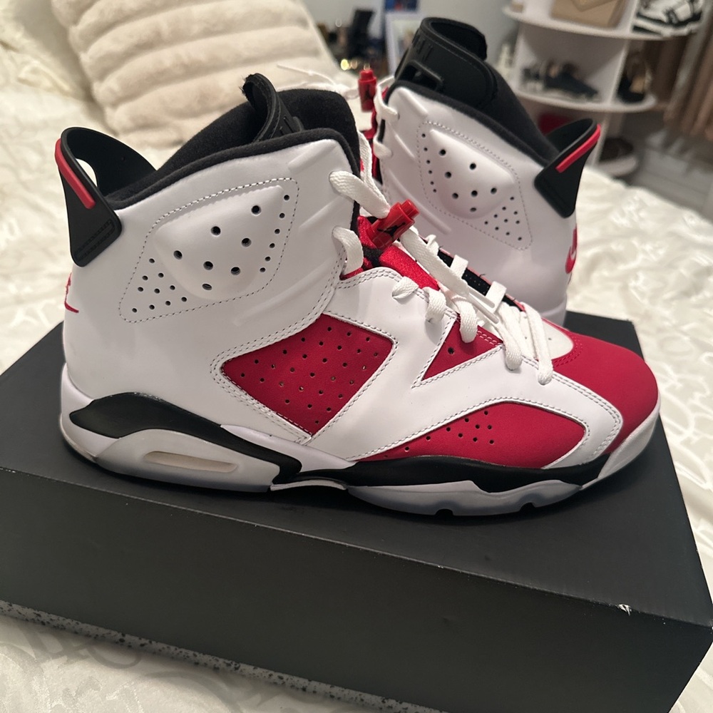 Air Jordan 6 retro size 11 worn once like new